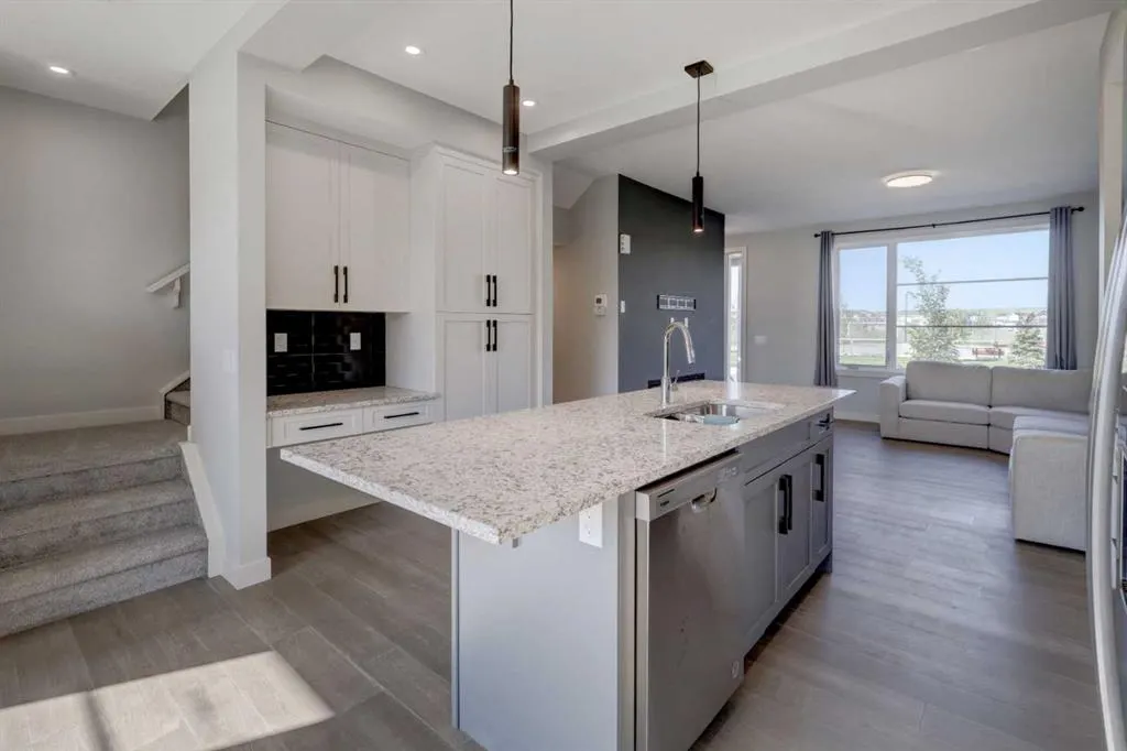 1050 Cobblestone Boulevard SW