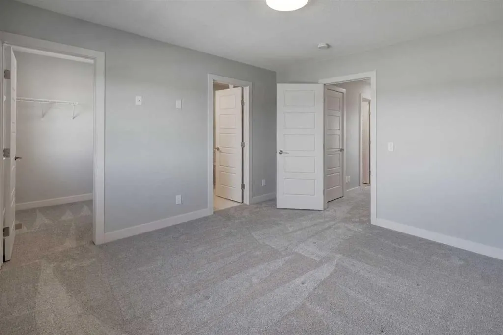 1050 Cobblestone Boulevard SW