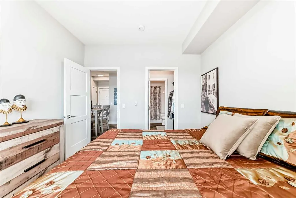 8355 19 Avenue SW, #210