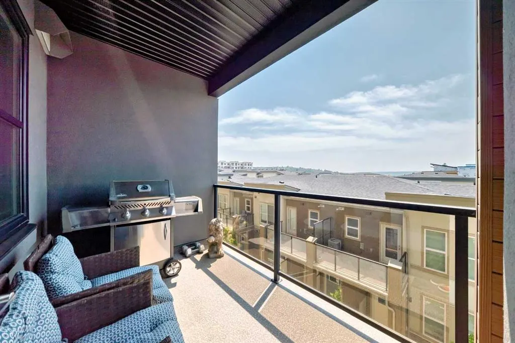 8355 19 Avenue SW, #210