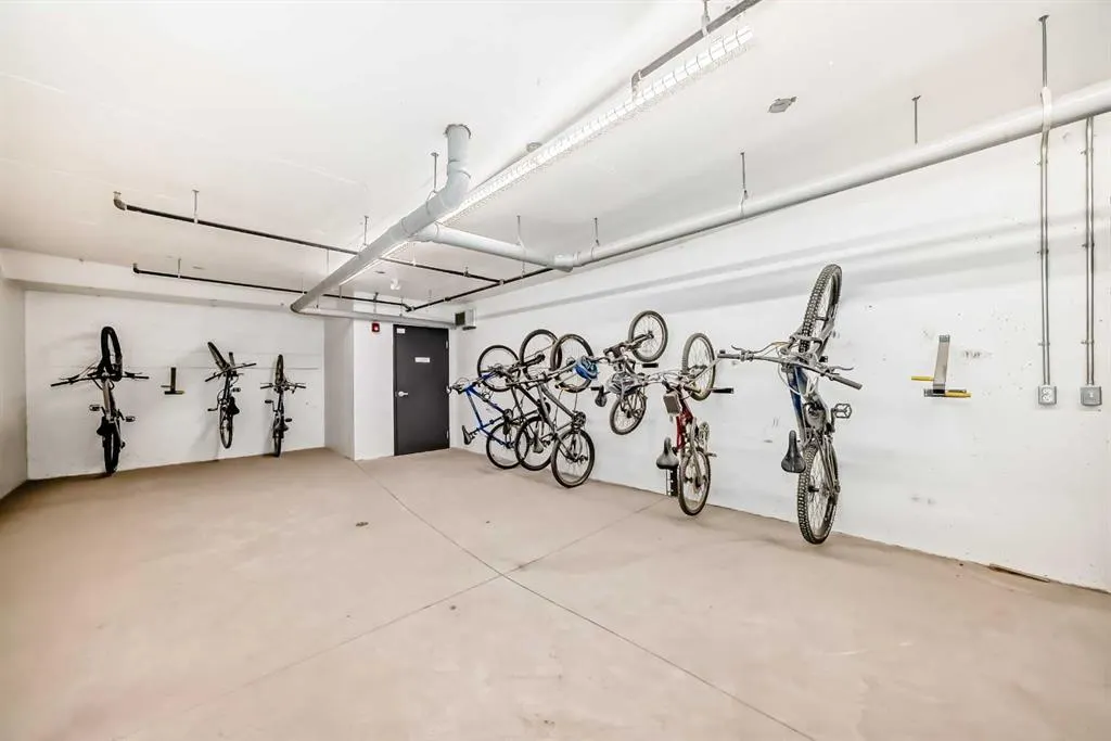 8355 19 Avenue SW, #210