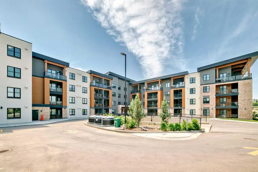 8355 19 Avenue SW, #210