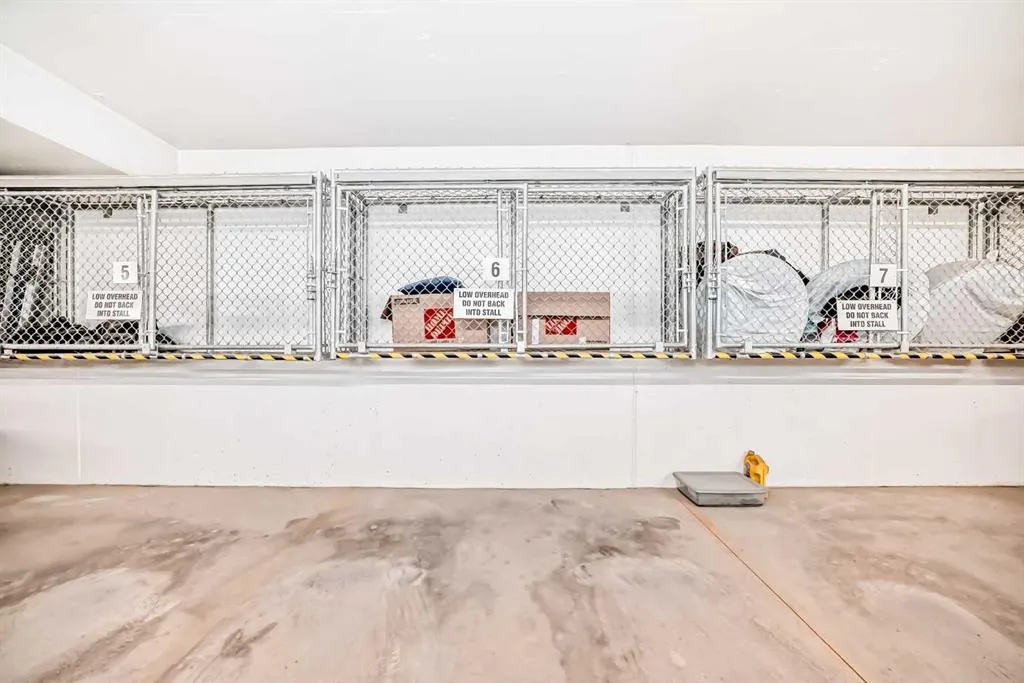 8355 19 Avenue SW, #210