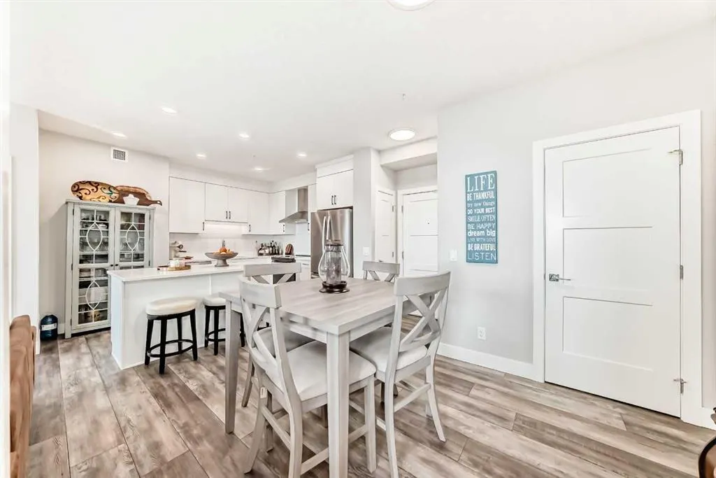 8355 19 Avenue SW, #210