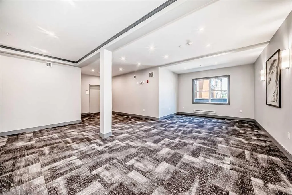 8355 19 Avenue SW, #210