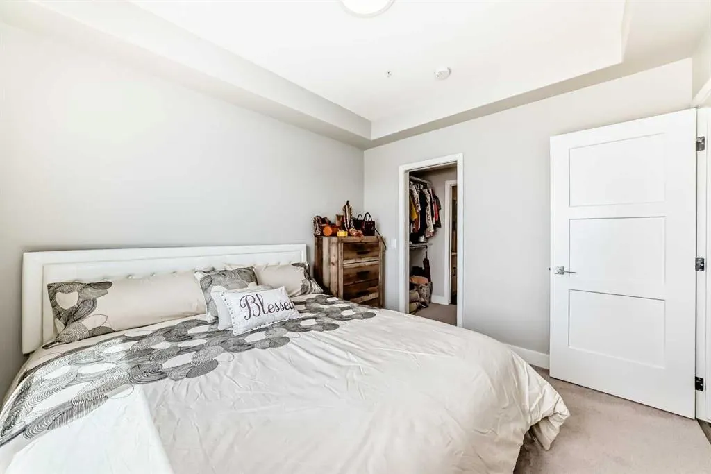 8355 19 Avenue SW, #210