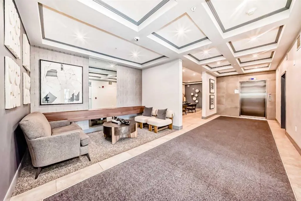 8355 19 Avenue SW, #210