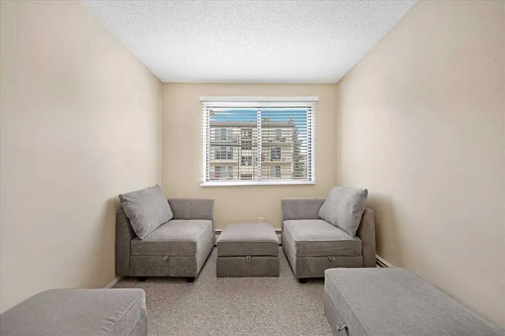 630 57 Avenue SW, #206