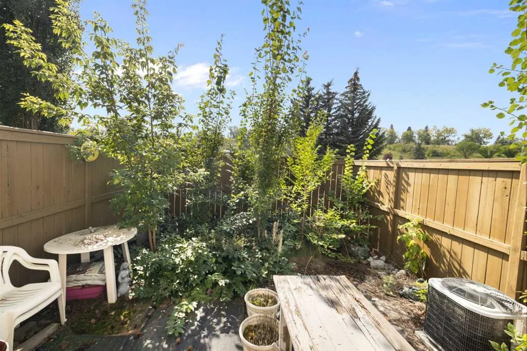 123 Queensland Drive SE, #66