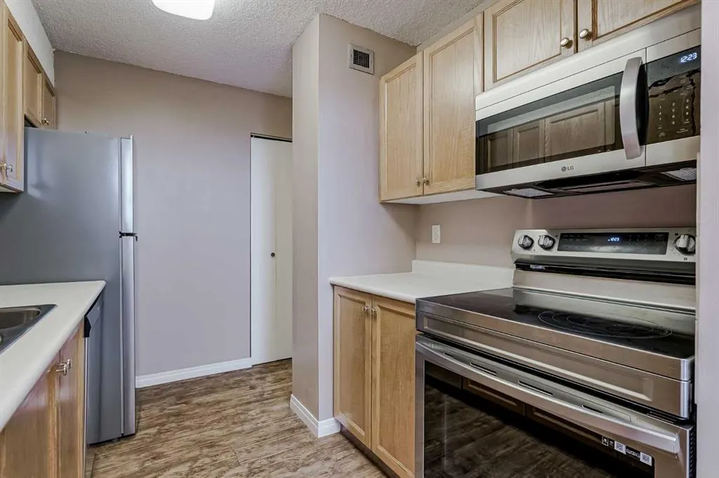 30 Mchugh Court NE, #622