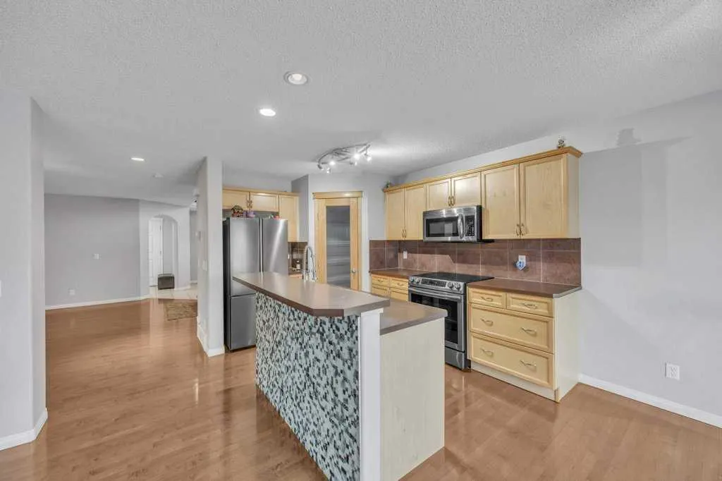 283 Taralake Landing NE