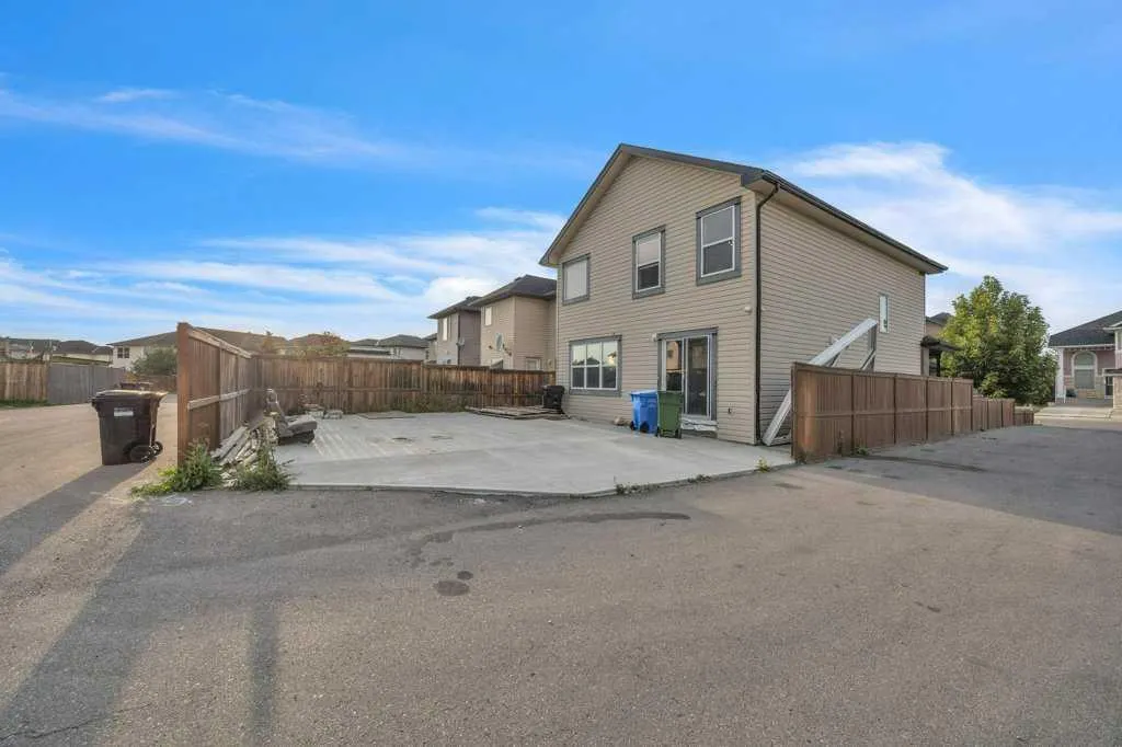 283 Taralake Landing NE