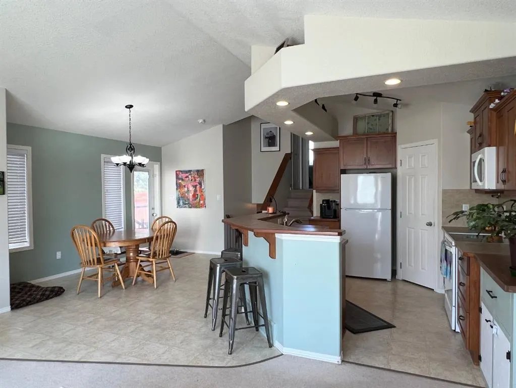 652 Parkside Drive