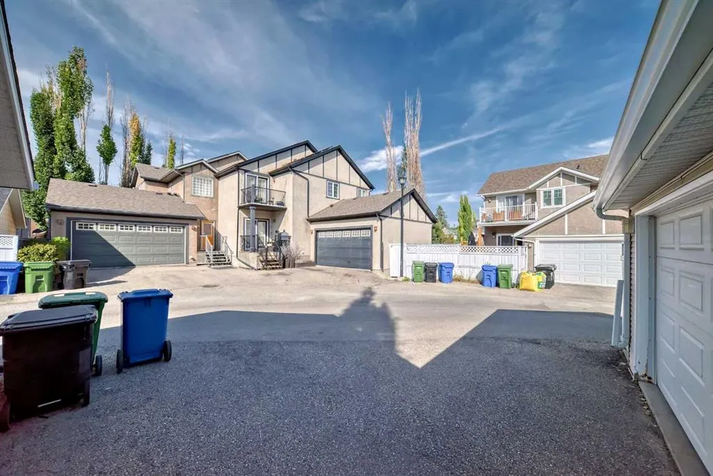 42 Ypres Green SW
