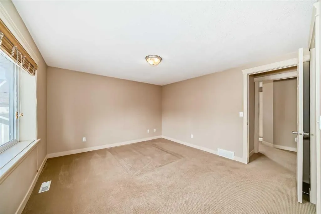 42 Ypres Green SW