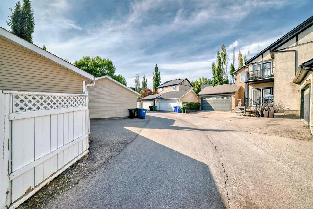 42 Ypres Green SW