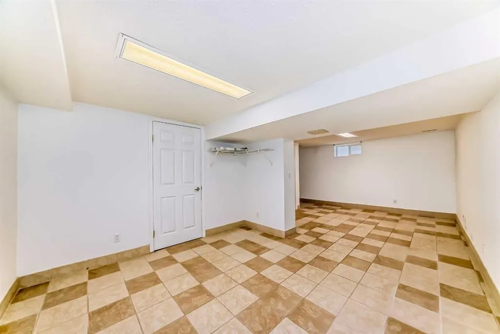 42 Ypres Green SW
