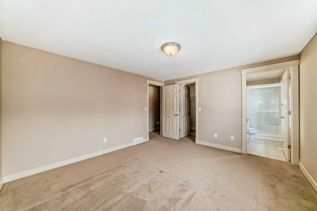 42 Ypres Green SW