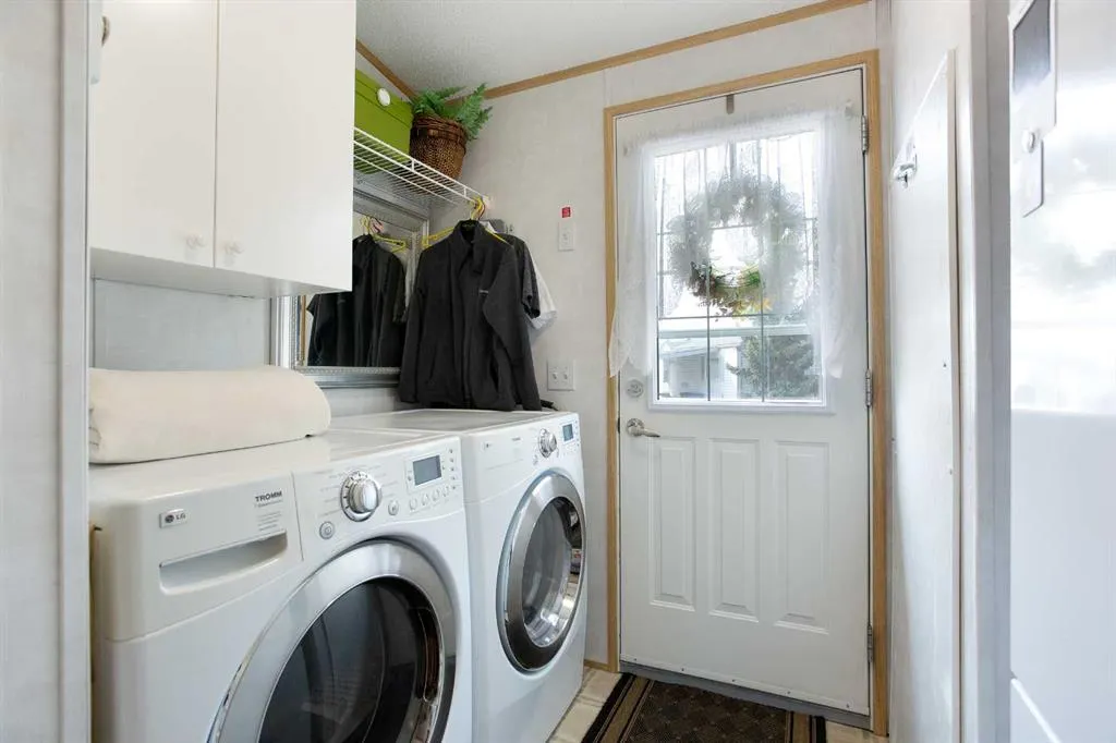 99 Arbour Lake Road NW, #287