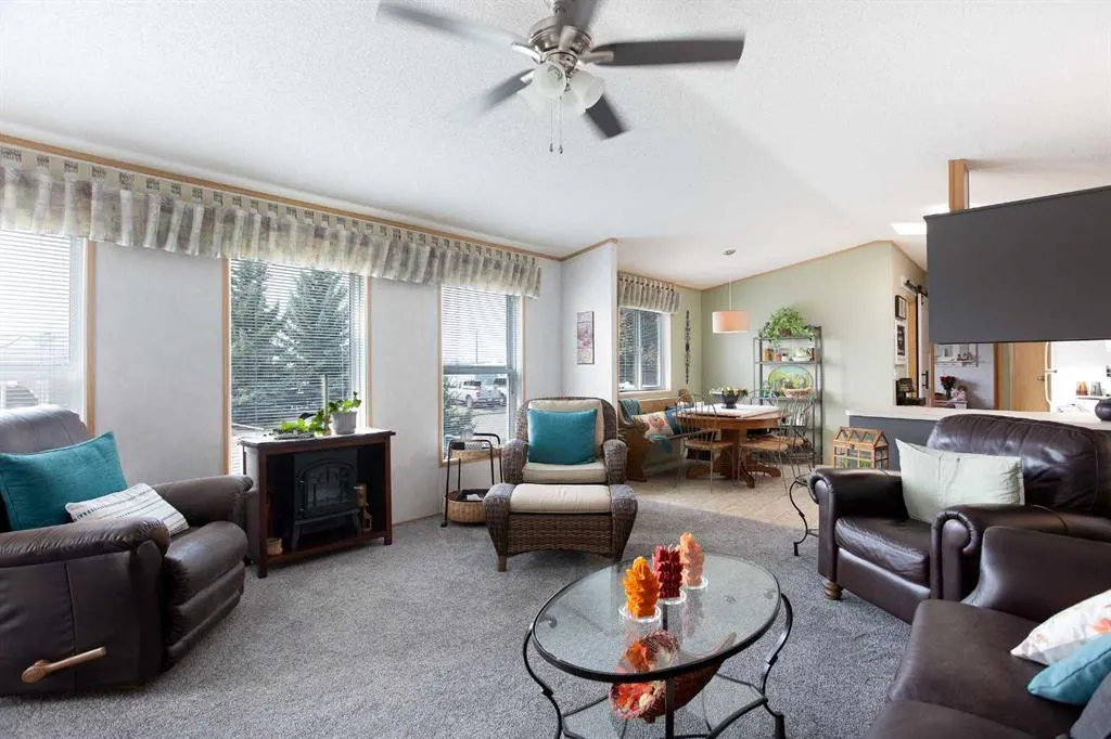 99 Arbour Lake Road NW, #287