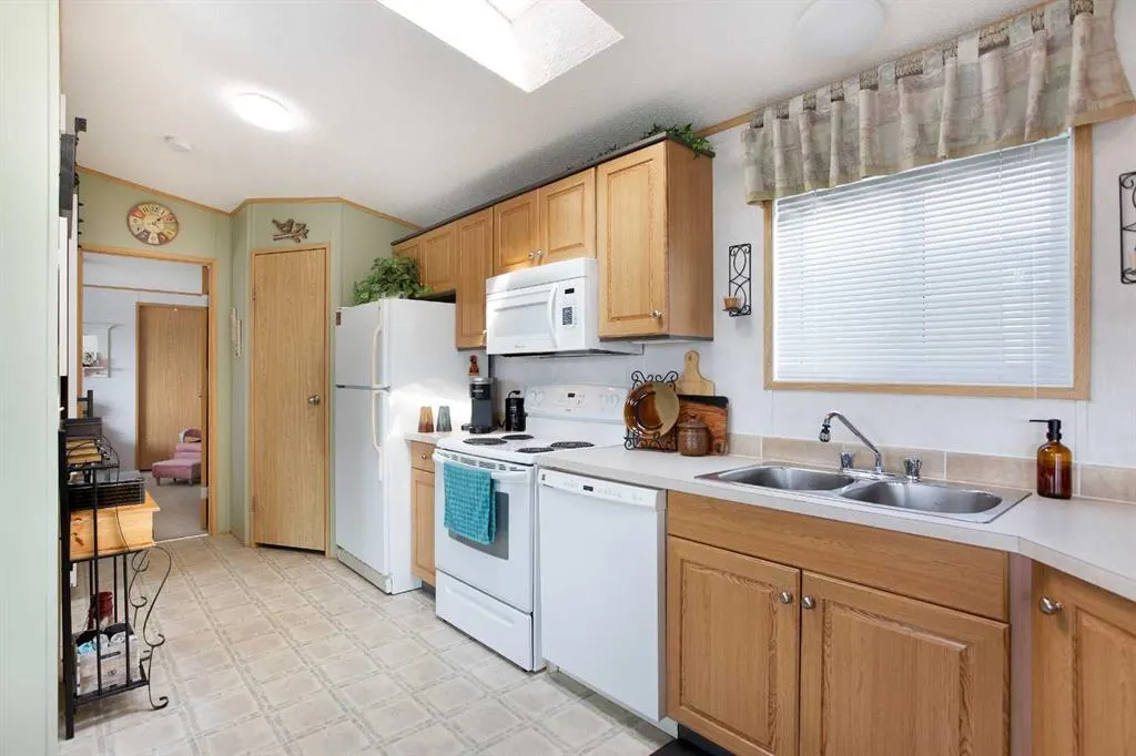 99 Arbour Lake Road NW, #287