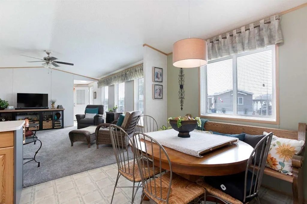 99 Arbour Lake Road NW, #287