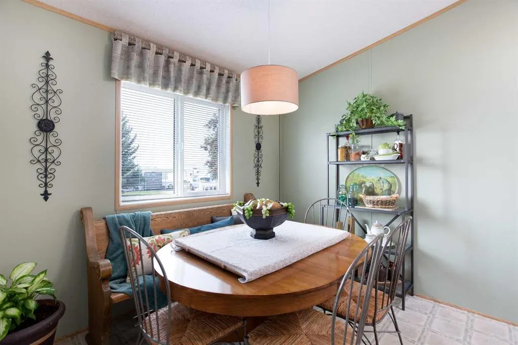 99 Arbour Lake Road NW, #287
