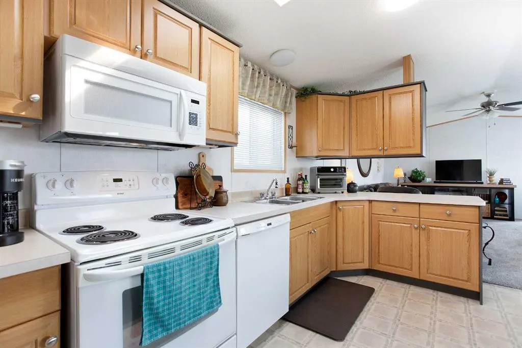 99 Arbour Lake Road NW, #287