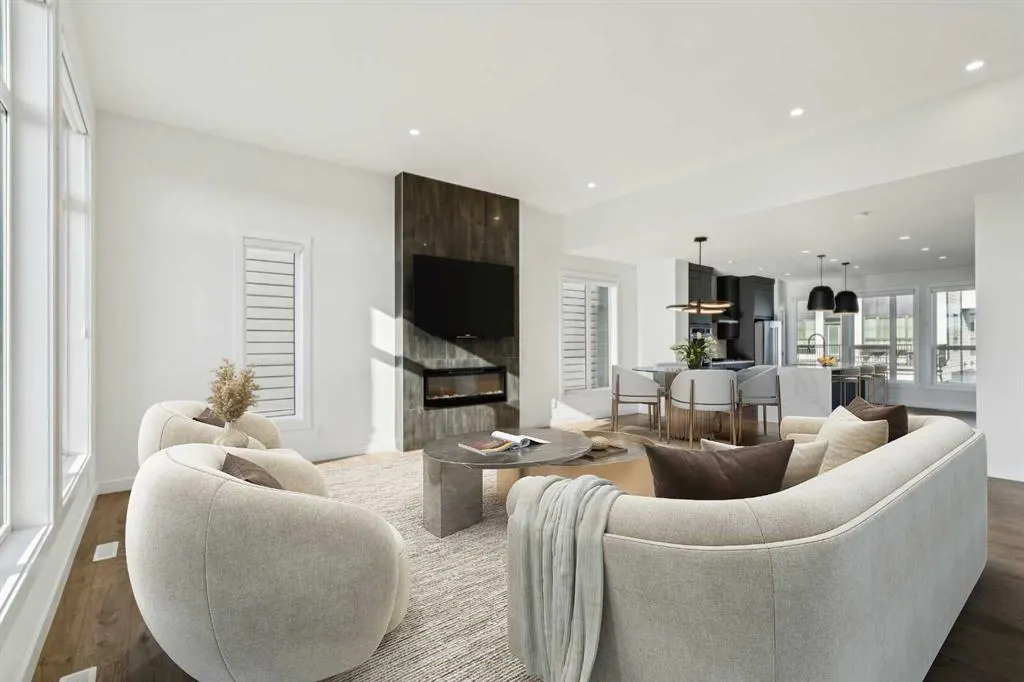 228 Sovereign Common SW