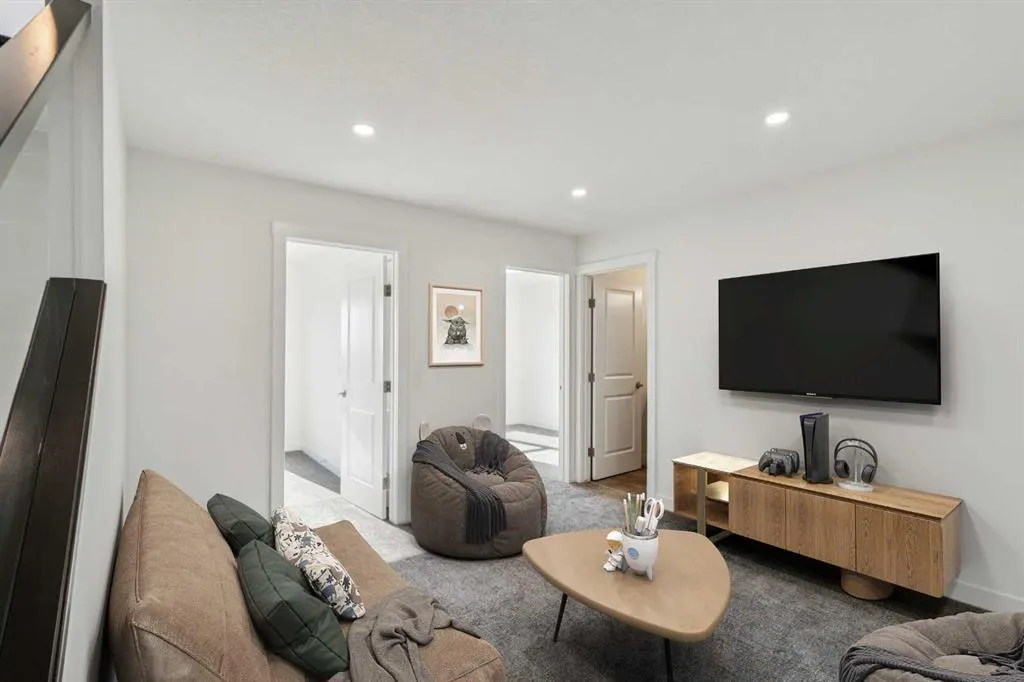 228 Sovereign Common SW