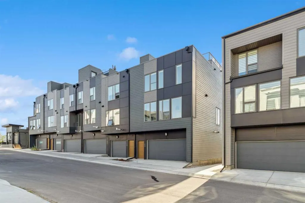 228 Sovereign Common SW