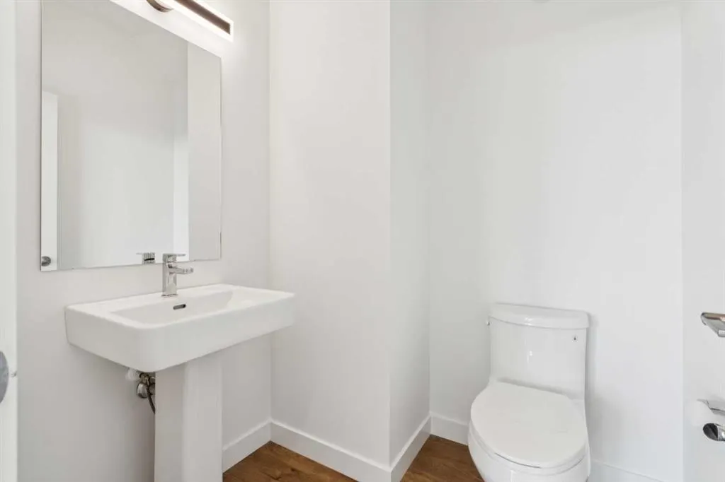 228 Sovereign Common SW