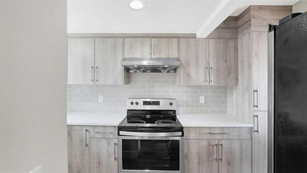 380 Falconridge Crescent NE, #905