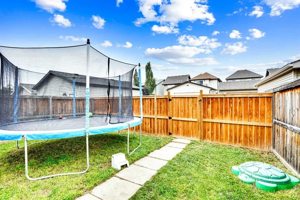 388 Cranberry Circle SE