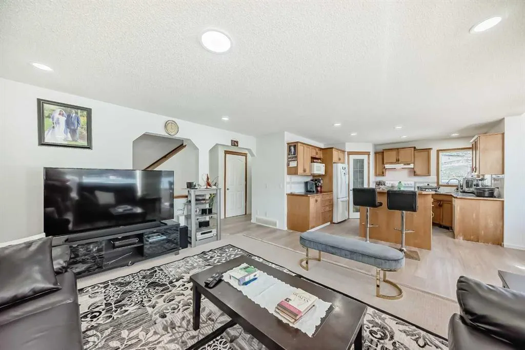 407 Citadel Meadow Bay NW
