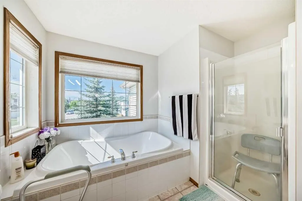 407 Citadel Meadow Bay NW