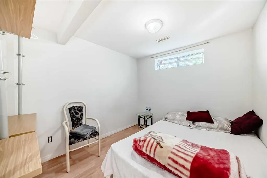 407 Citadel Meadow Bay NW