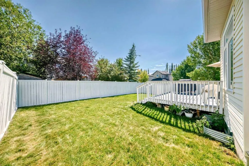 407 Citadel Meadow Bay NW