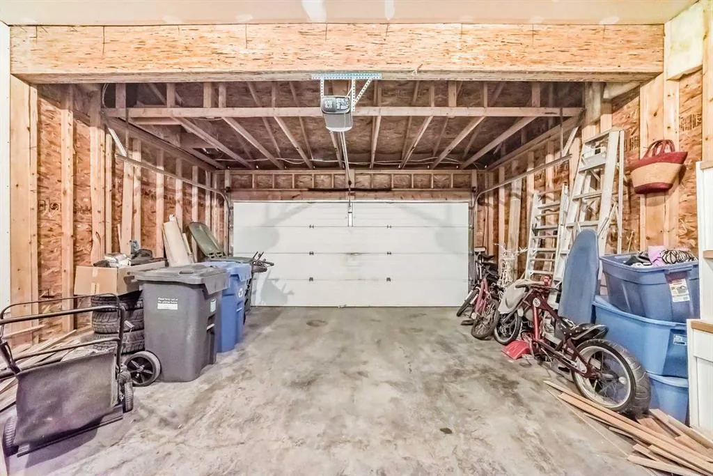 407 Citadel Meadow Bay NW