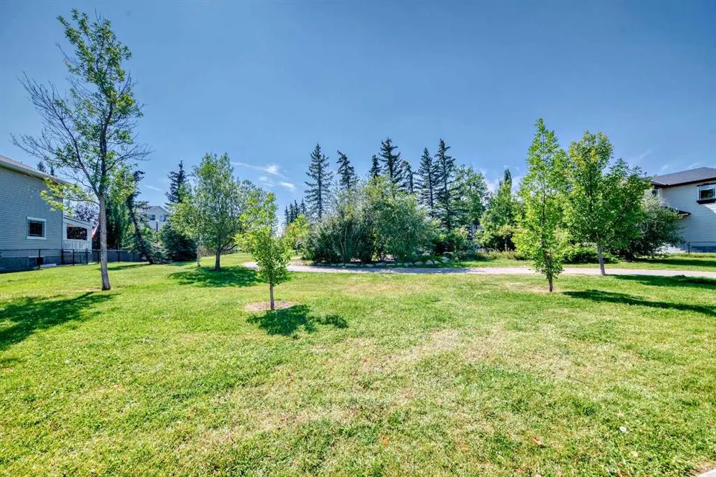407 Citadel Meadow Bay NW