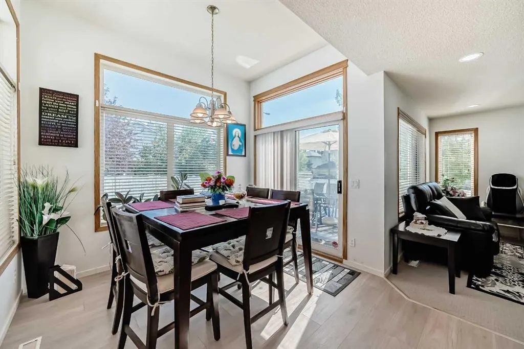 407 Citadel Meadow Bay NW