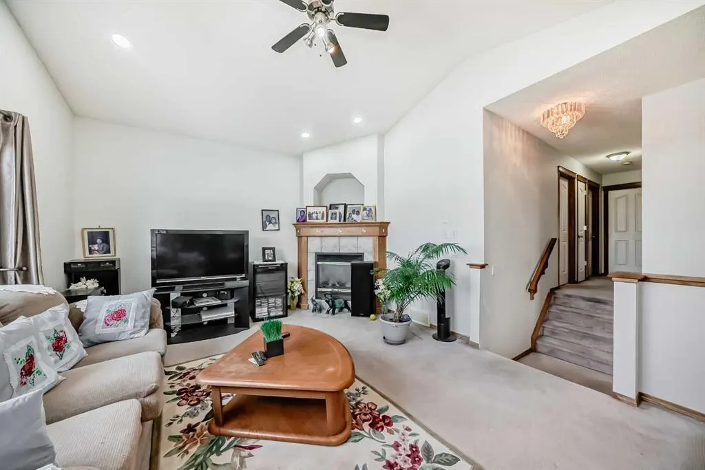 407 Citadel Meadow Bay NW
