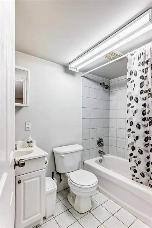 407 Citadel Meadow Bay NW