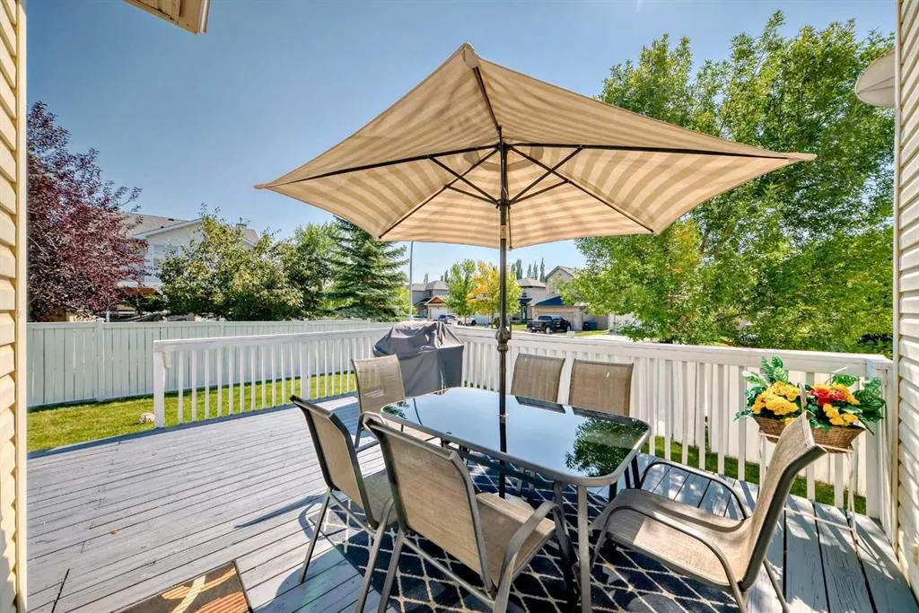 407 Citadel Meadow Bay NW