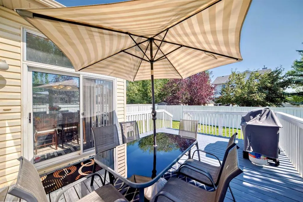 407 Citadel Meadow Bay NW