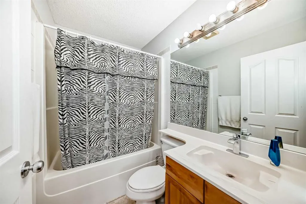 407 Citadel Meadow Bay NW