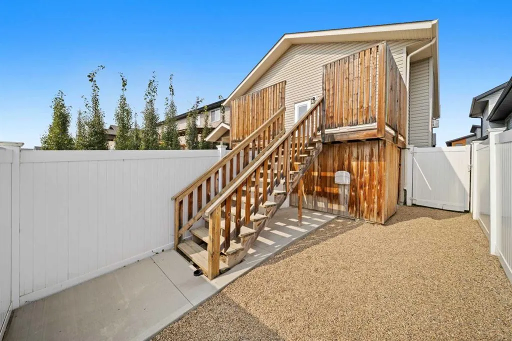 85 Turner Crescent