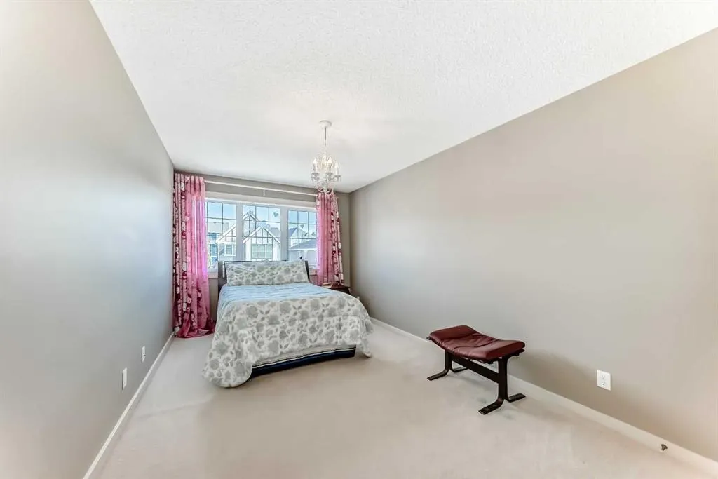 109 Sherwood Road NW