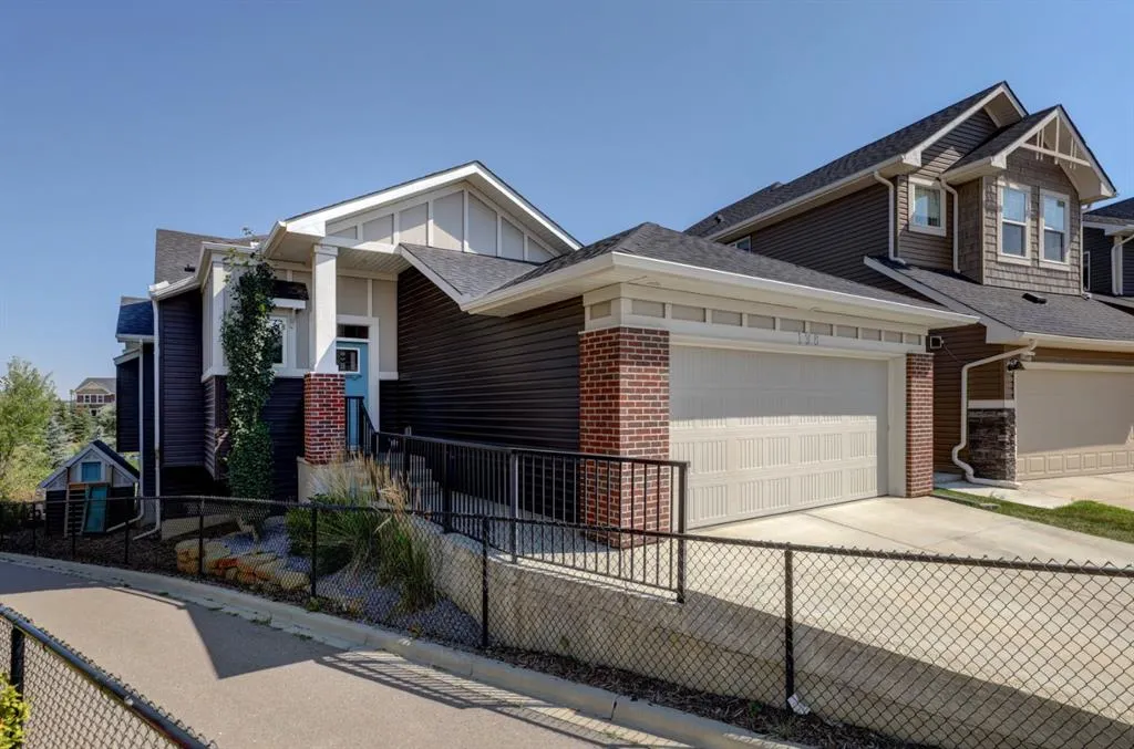 198 Bayview Circle SW