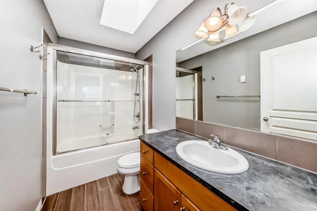 112 Sagewood Grove SW